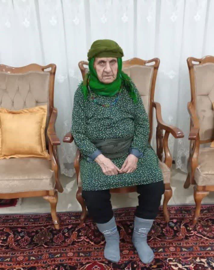 مرحومه سیده ساره میرغیاثی